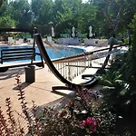 студио до кики бийч شقة